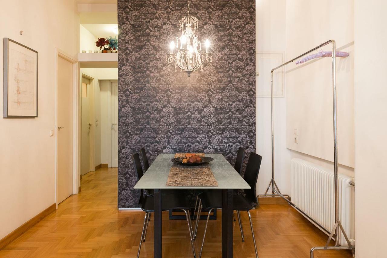 Stylish Flat With Veranda In The Heart Of Athènes Extérieur photo
