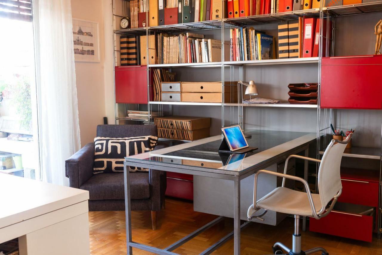 Stylish Flat With Veranda In The Heart Of Athènes Extérieur photo